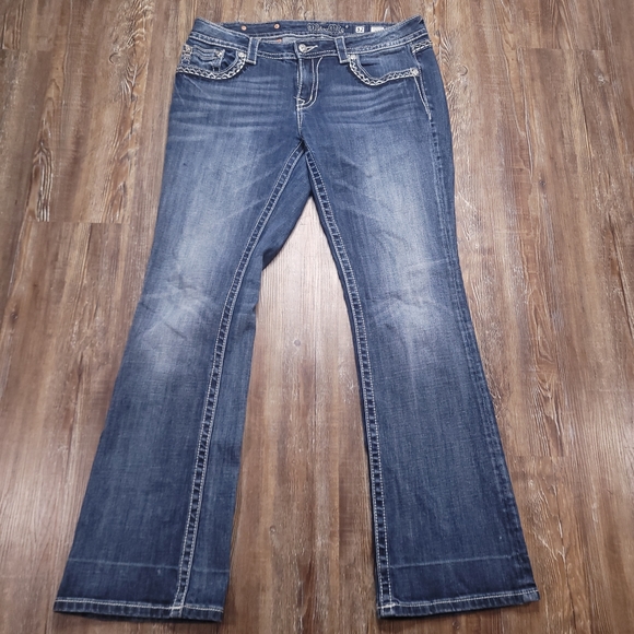 Miss Me Signature Boot Embroidered Flower Pockets Rhinestones Designer Jeans 32 - Picture 2 of 11